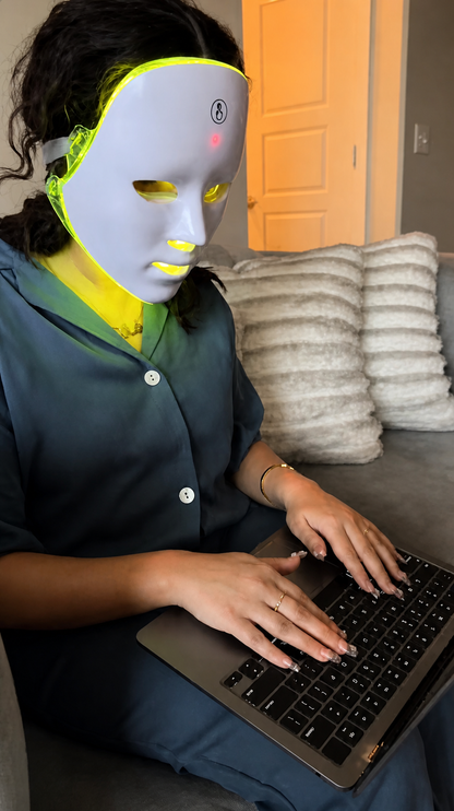 Vaura Vision™ | 7-Colour LED Light Face Mask